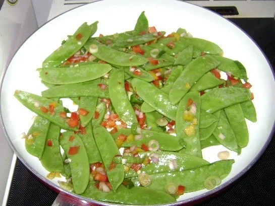 Rezept: Hähnchen in lieblicher Weißweinsoße Bild Nr. 11 Hähnchen in lieblicher Weißweinsoße - Rezept - Bild Nr. 11