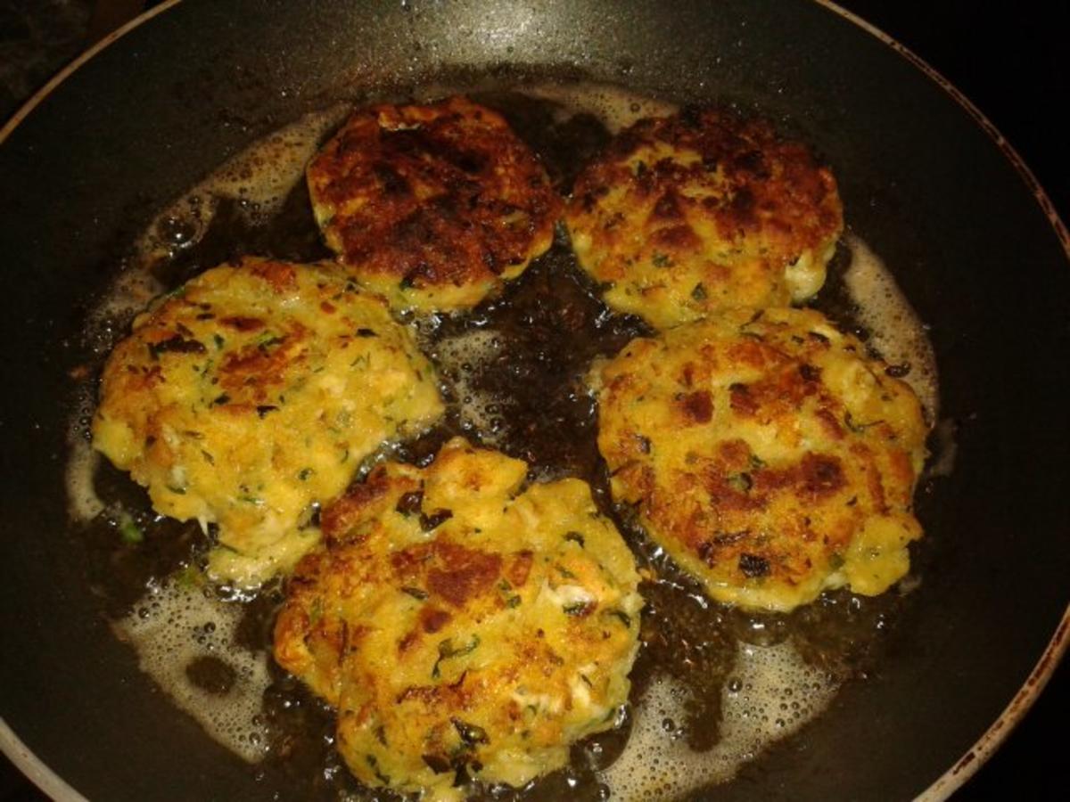 Tiroler Kaspressknödel - Rezept mit Bild - kochbar.de