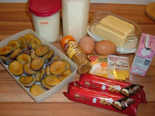 Kuchen : Zwetschgen mit Marzipan - Nougat Baumstämmen - Rezept - Bild Nr. 3