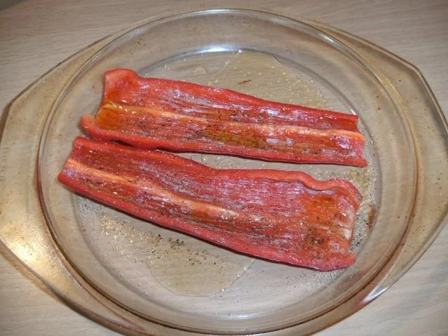 Rezept: Hauptgericht: Paprika mit Hackfleisch gefüllt Bild Nr. 5 Hauptgericht: Paprika mit Hackfleisch gefüllt - Rezept - Bild Nr. 5