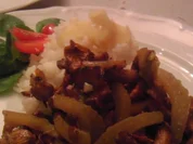 Pfifferling-Fenchel-Lauch Gemüse  an Jasmin-reis mit Igwerhaube - Rezept