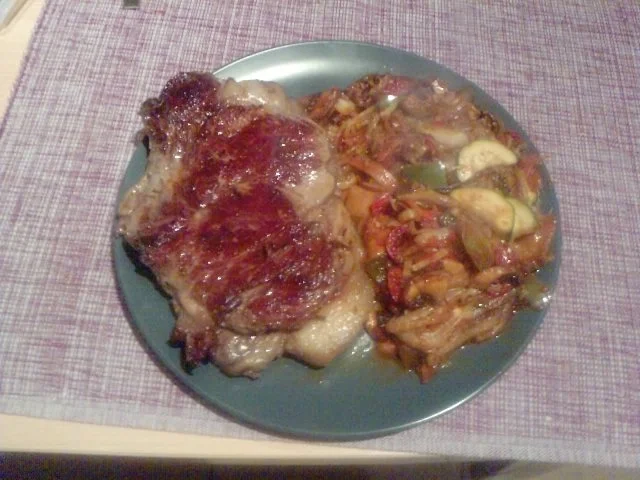 Rezept: CLUBSTEAK BLAUE EMMA MIT WOK - GEMÜSE UND EINER GEHEIMEN ZUTAT Bild Nr. 11 CLUBSTEAK BLAUE EMMA MIT WOK - GEMÜSE UND EINER GEHEIMEN ZUTAT - Rezept - Bild Nr. 11