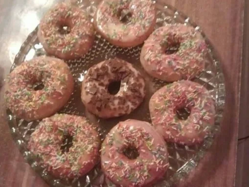 Donuts  ( Ergeben 15-20 Stück) - Rezept