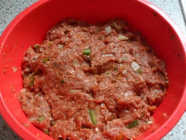 Rezept: Würziger Paprika-Hackbraten Bild Nr. 4 Würziger Paprika-Hackbraten - Rezept - Bild Nr. 4