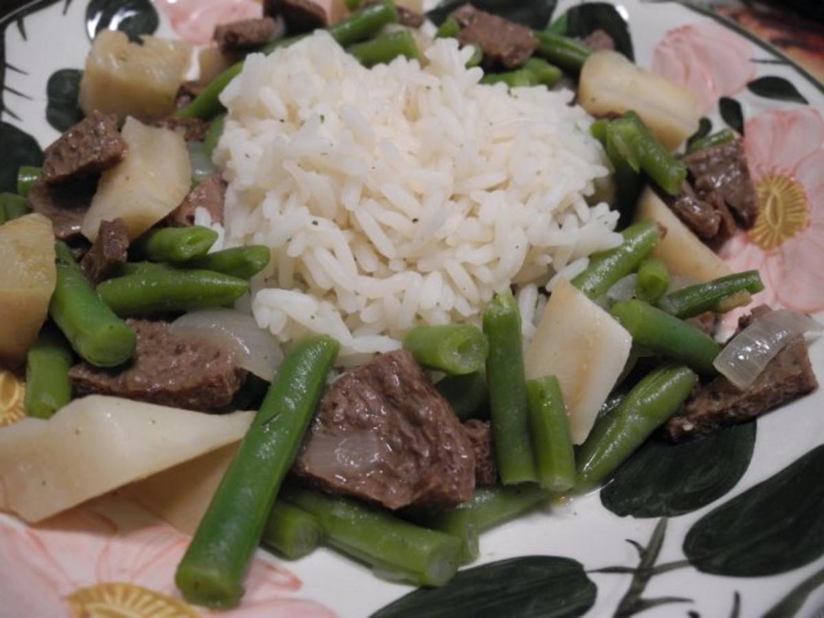 Vegan : Soja - Rindvleisch  mit grünen Bohnen an Reis - Rezept - Bild Nr. 2