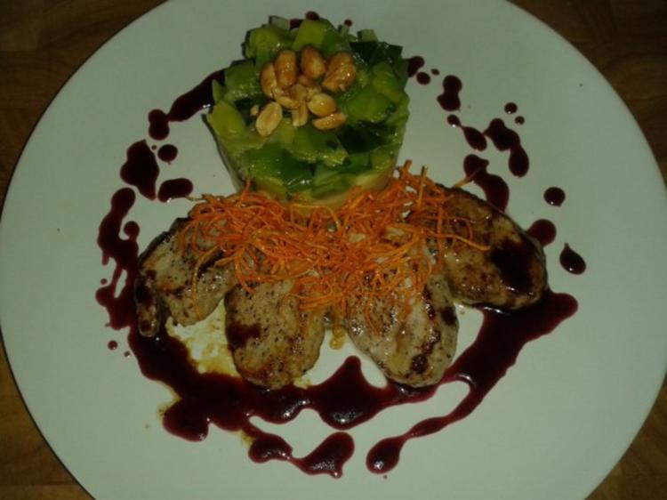 Schweinemedaillons mit Rotwein Holunder Sauce an Kartoffel Sellerie ...