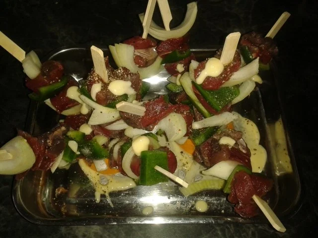 Hirschfilet-Spießchen mit Kartoffelchips - Rezept - Bild Nr. 7