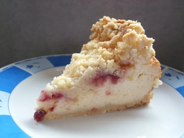 Rezept: Kuchen/Torten...MINI Käsekuchen mit Preiselbeeren und Streusel Bild Nr. 4 Kuchen/Torten...MINI Käsekuchen mit Preiselbeeren und Streusel - Rezept - Bild Nr. 4