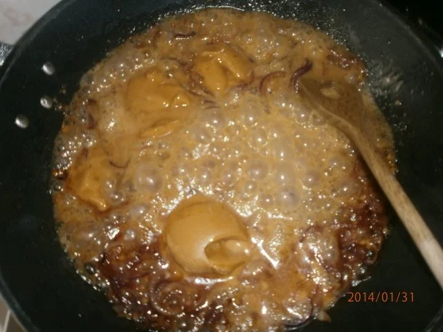 Knusperpute mit Erdnuss-Tomaten-Sosse - Rezept - Bild Nr. 3