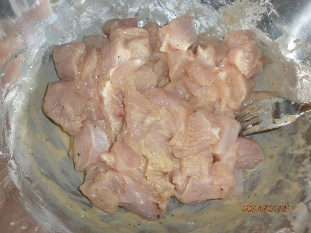 Knusperpute mit Erdnuss-Tomaten-Sosse - Rezept - Bild Nr. 6