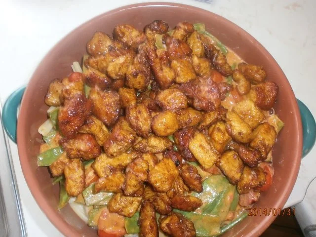 Knusperpute mit Erdnuss-Tomaten-Sosse - Rezept - Bild Nr. 8