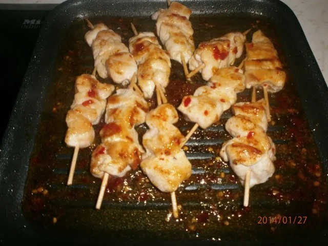 Avocado-Mango-Salsa mit Garnelen und Hühnerbrustspießen - Rezept - Bild Nr. 6