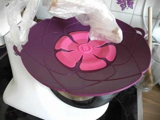 Rezept: Brot & Brötchen : Einfaches und schnelles Brot (reicht für 2 Brote ) Bild Nr. 3 Brot & Brötchen : Einfaches und schnelles Brot (reicht für 2 Brote ) - Rezept - Bild Nr. 3