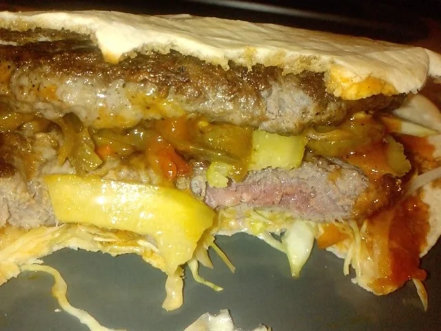 DÖNHAMMER – DIE VEREINIGUNG VON DÖNER UND HAMBURGER GENIGHTCOOKERT - Rezept - Bild Nr. 9