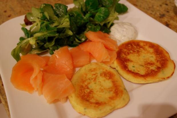 Fingerfood: Kartoffel-Räucherlachs-Taler - Rezept - kochbar.de