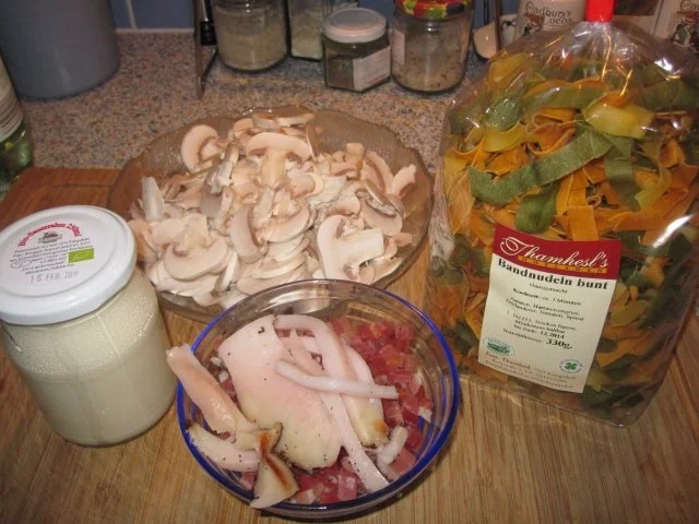 BUNTE NUDELN mit Speck und Champignons - Rezept - Bild Nr. 2