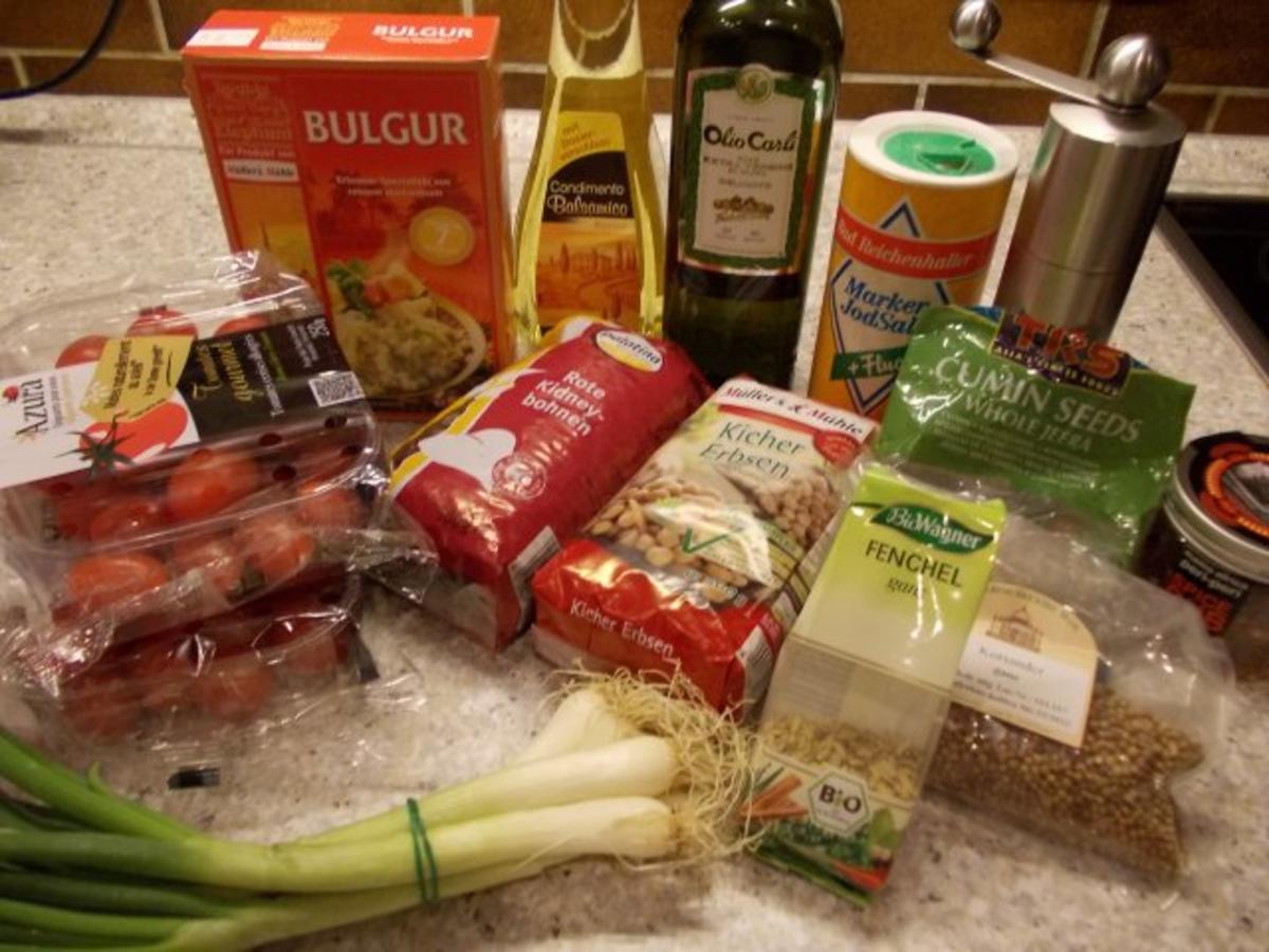 Bulgursalat mit Datteltomaten und Kichererbsen - einfach - 460 kcal/100g