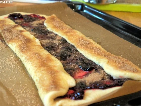 Rezept: Kirsch-Zimt-Rum-Streifen Bild Nr. 13 Kirsch-Zimt-Rum-Streifen - Rezept - Bild Nr. 13