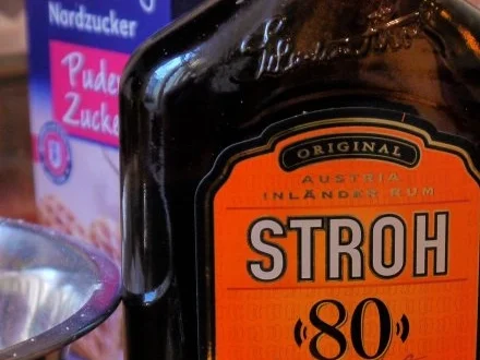 Rezept: Kirsch-Zimt-Rum-Streifen Bild Nr. 16 Kirsch-Zimt-Rum-Streifen - Rezept - Bild Nr. 16