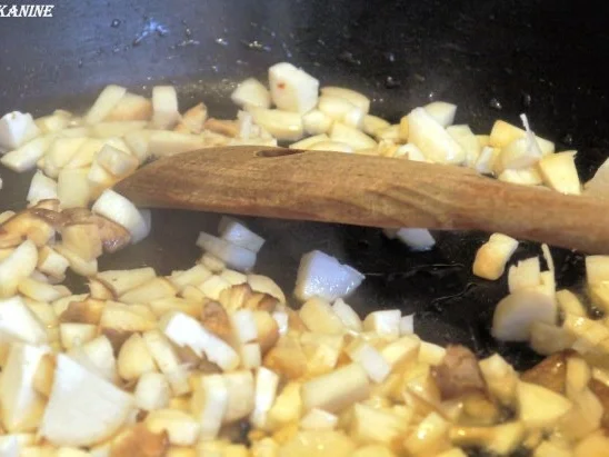 Cannelloni mit Kalbfleisch-Kräuterseitlings-Füllung - Rezept - Bild Nr. 9