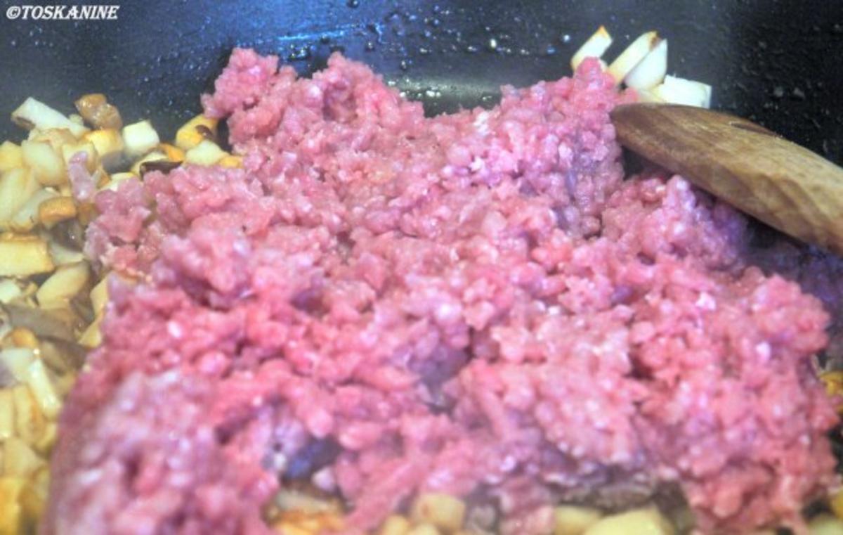 Cannelloni mit Kalbfleisch-Kräuterseitlings-Füllung - Rezept - Bild Nr. 11