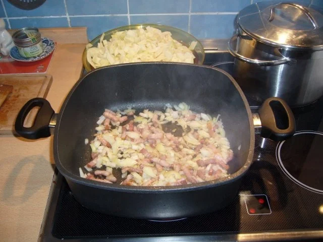 Krautfleckerl mit Speckstreifen - Rezept - Bild Nr. 2