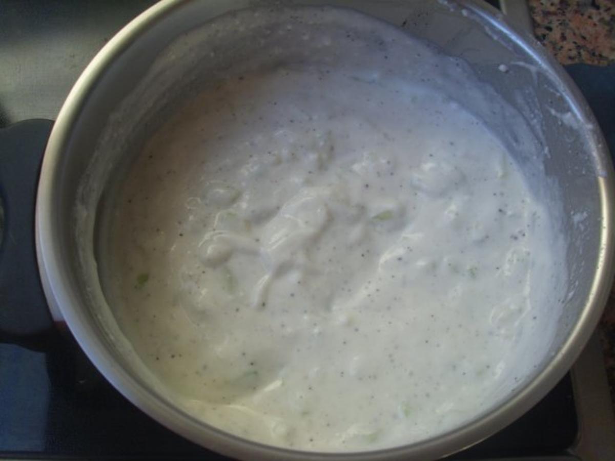 Knoblauch-Joghurt-Gurken Dip - Rezept