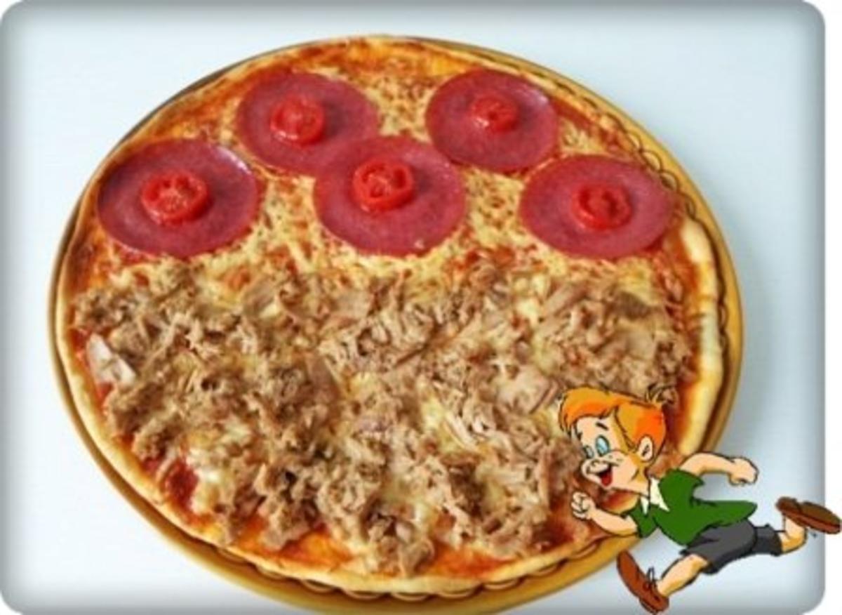 Selbstgemachte Thunfisch-Salami- Tomate- Käse Pizza - Rezept - kochbar.de