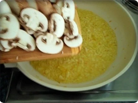 Rezept: Cremige Champignon Suppe Bild Nr. 9 Cremige Champignon Suppe - Rezept - Bild Nr. 9