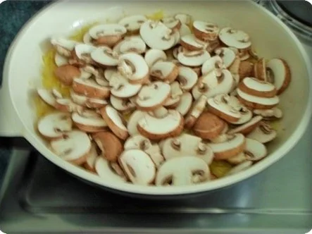 Rezept: Cremige Champignon Suppe Bild Nr. 10 Cremige Champignon Suppe - Rezept - Bild Nr. 10