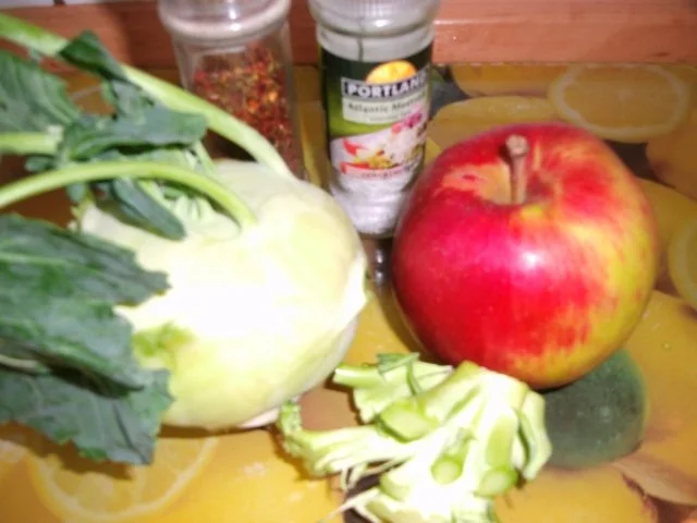 Kohlrabi-Apfel-Frischkäsesuppe - Rezept - Bild Nr. 2