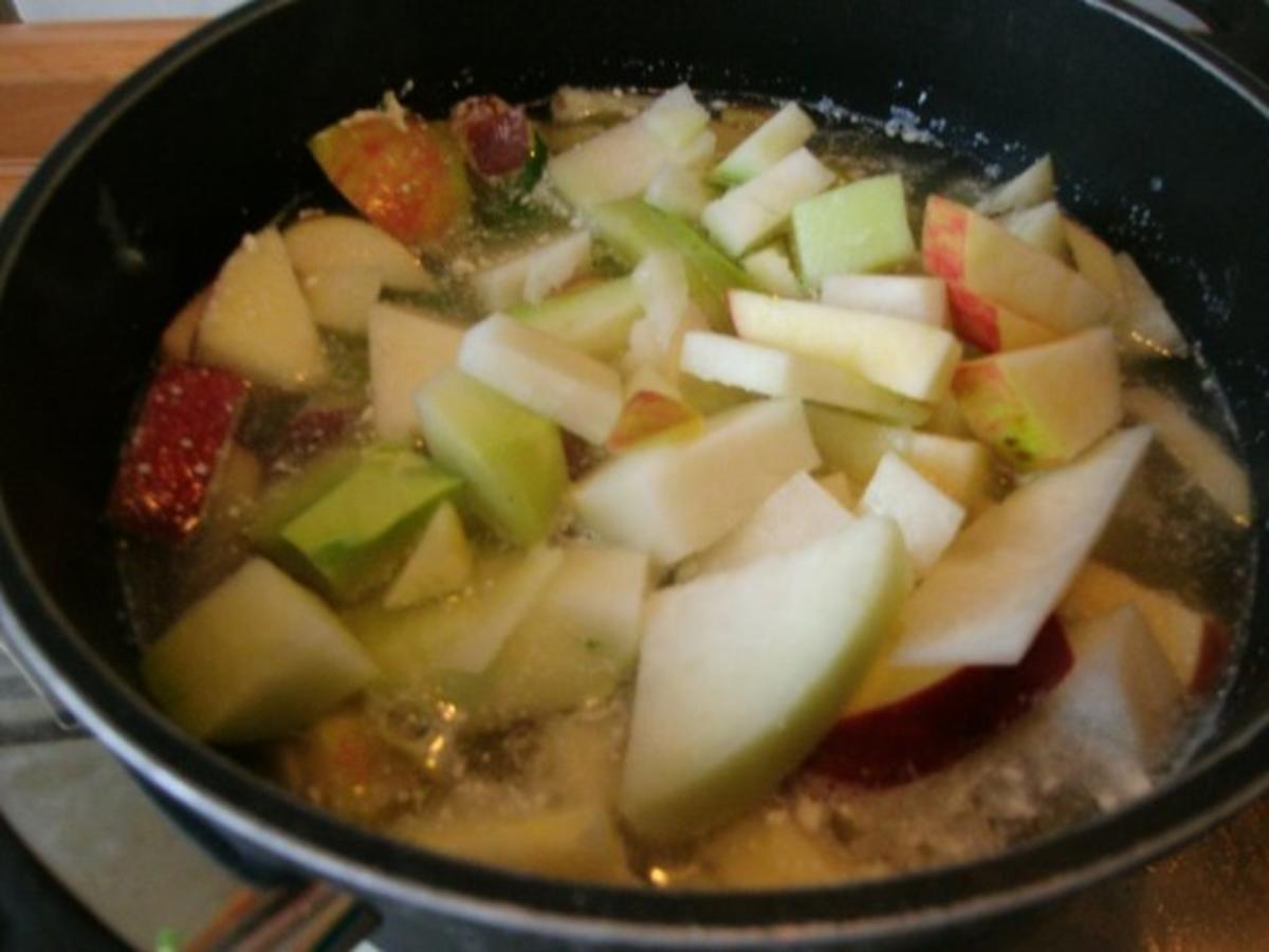 Kohlrabi-Apfel-Frischkäsesuppe - Rezept - Bild Nr. 4