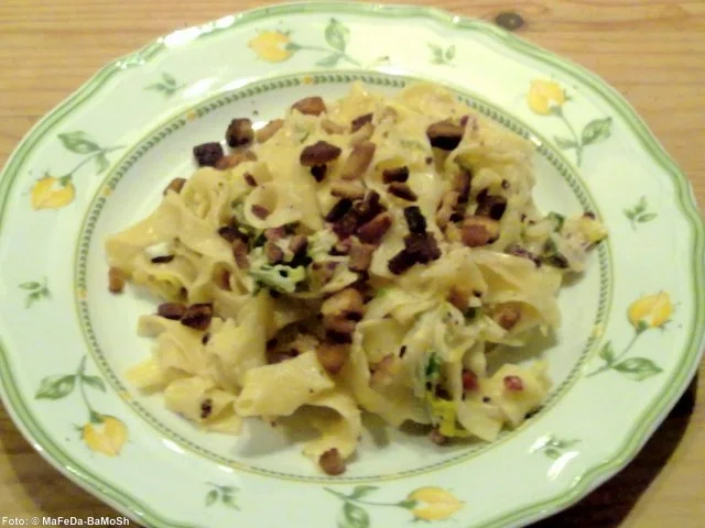 Rezept: Schinken-Nudeln in Meerrettichrahm Schinken-Nudeln in Meerrettichrahm - Rezept