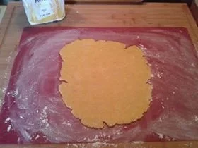 Hackfleisch-Pastetchen - Mürbeteig (12 er-Muffinform -oder ca. 30 Minimuffinförmchen) - Rezept - Bild Nr. 2