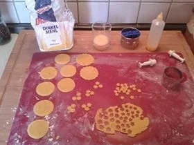 Hackfleisch-Pastetchen - Mürbeteig (12 er-Muffinform -oder ca. 30 Minimuffinförmchen) - Rezept - Bild Nr. 5