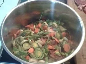 Rezept: Rindfleischeintopf - mit Markklöschen Bild Nr. 8 Rindfleischeintopf - mit Markklöschen - Rezept - Bild Nr. 8