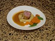 Kalbsfilet im Brotmantel auf Haselnusspolenta dazu Möhrchen - Rezept