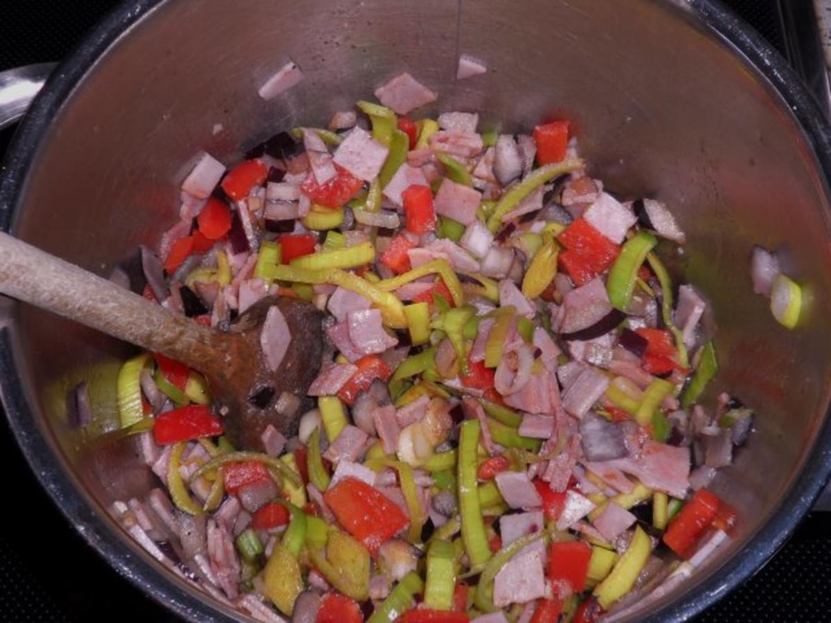 Ofengerichte: Bunte Schinken Gemüse Lasagne - einfach - 93 kcal/100g Ofengerichte: Bunte Schinken Gemüse Lasagne - einfach - 93 kcal/100g