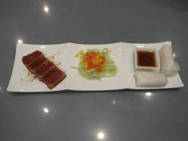 Rezept: Quer durch’n Garten mit Fisch (Gemüsepäckchen mit Dip, Salat und Thunfisch) Quer durch’n Garten mit Fisch (Gemüsepäckchen mit Dip, Salat und Thunfisch) - Rezept