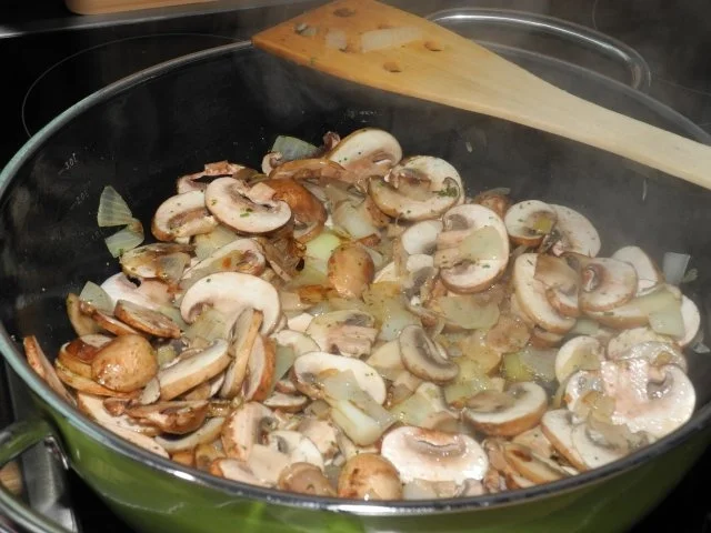 Gemüsebeilage : Champignons-Zwiebel-Pfanne - Rezept - Bild Nr. 4