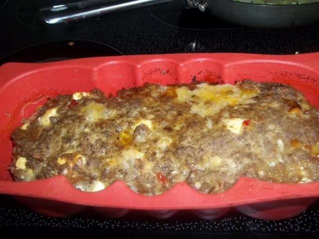 Rezept: Hackbraten mit Schafskäse Bild Nr. 5 Hackbraten mit Schafskäse - Rezept - Bild Nr. 5