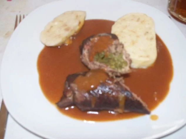 Rezept: Roulade mit grünen Bohnen gefüllt Roulade mit grünen Bohnen gefüllt - Rezept