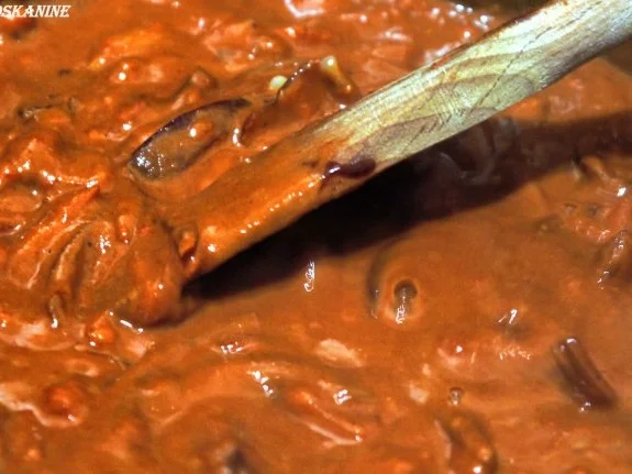 Knusperhuhn mit Tomaten-Erdnusssauce an Vollkorn-Jasmin-Reis - Rezept - Bild Nr. 8