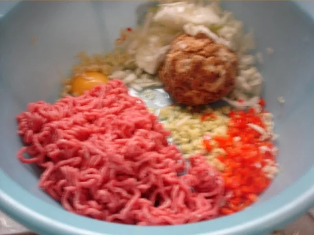 Rezept: Pikante Rinderbuletten Bild Nr. 2 Pikante Rinderbuletten - Rezept - Bild Nr. 2