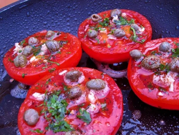 Rezept: Herzhafte Pfannen-Tomaten ... Herzhafte Pfannen-Tomaten ... - Rezept