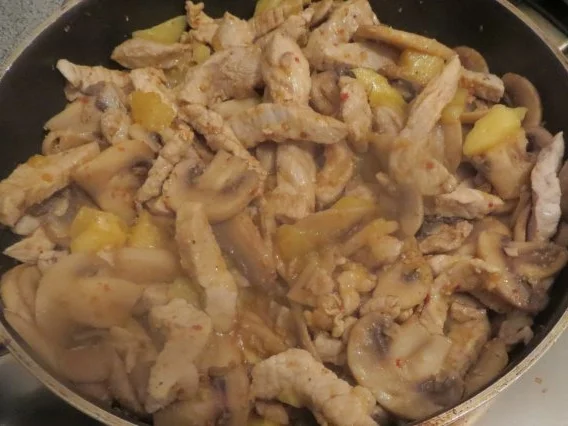 Kochen: Geschnetzeltes mit Champignons, asiatisch angehaucht - Rezept - Bild Nr. 3