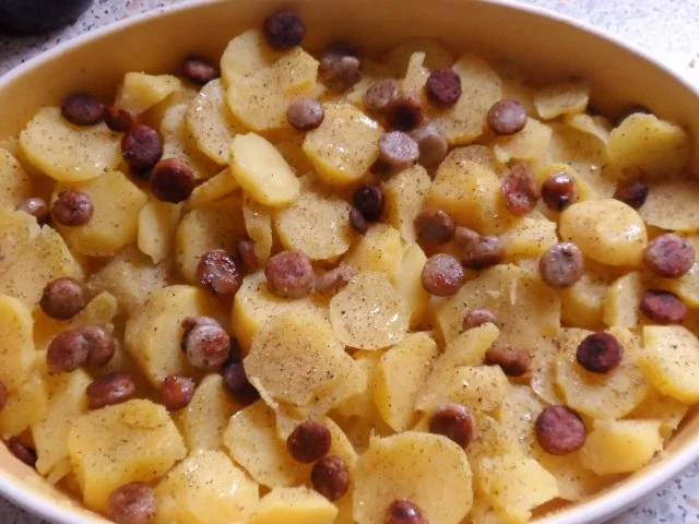 Ofengerichte: Fruchtiger Sauerkraut-Kartoffel-Auflauf mit Nürnberger Würstchen - Rezept - Bild Nr. 5