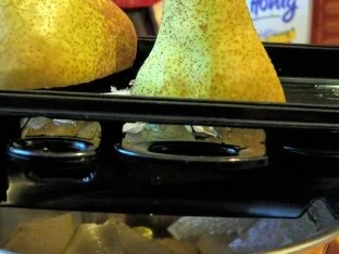 Ofencamenbert mit Rosmarin-Preiselbeer-Birnen - Rezept - Bild Nr. 4