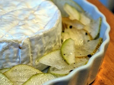 Ofencamenbert mit Rosmarin-Preiselbeer-Birnen - Rezept - Bild Nr. 7