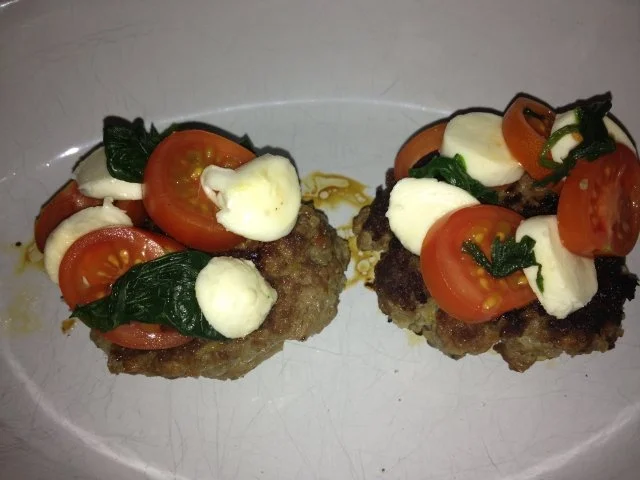 Fleischküchla Tomate Mozzarella - Rezept - Bild Nr. 2